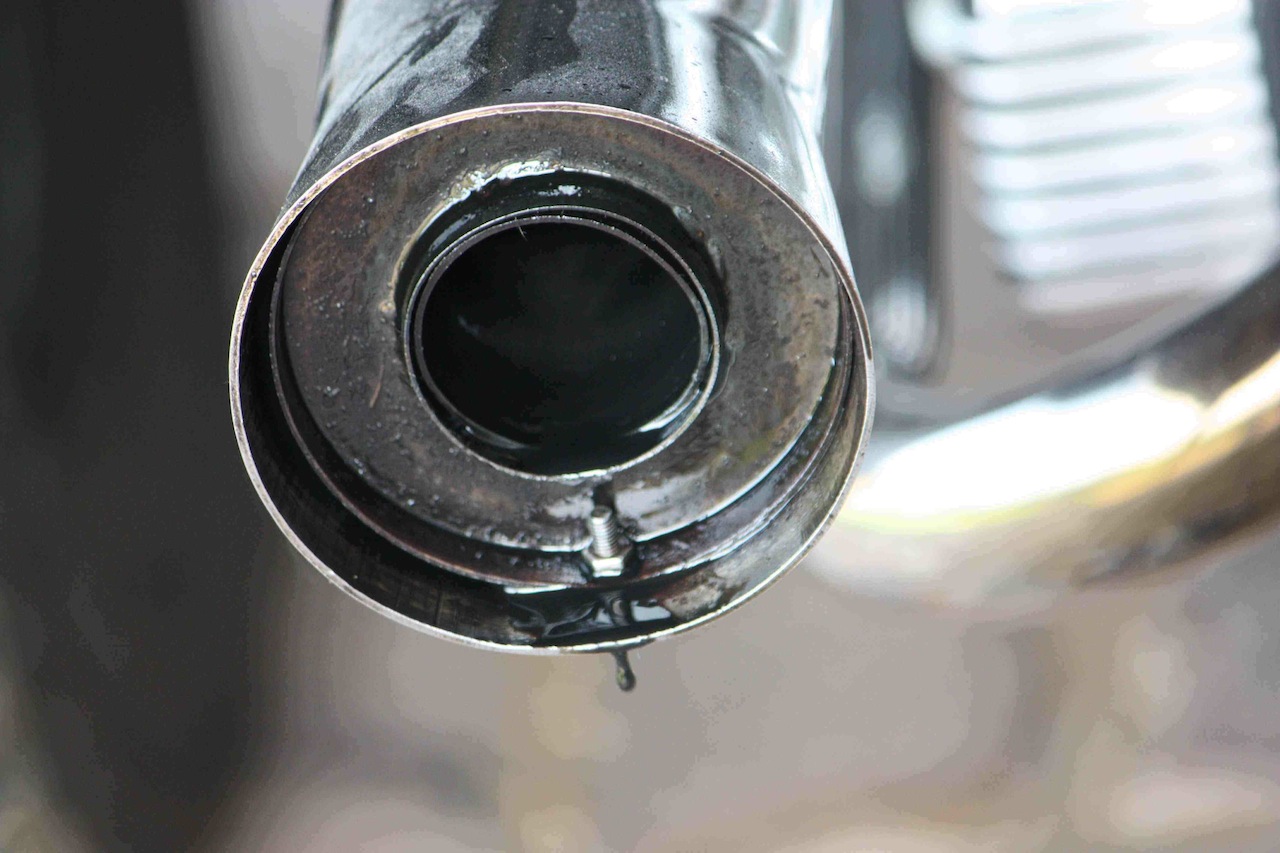 Das ist der Auspuffmit Auswurf...feststellungen???